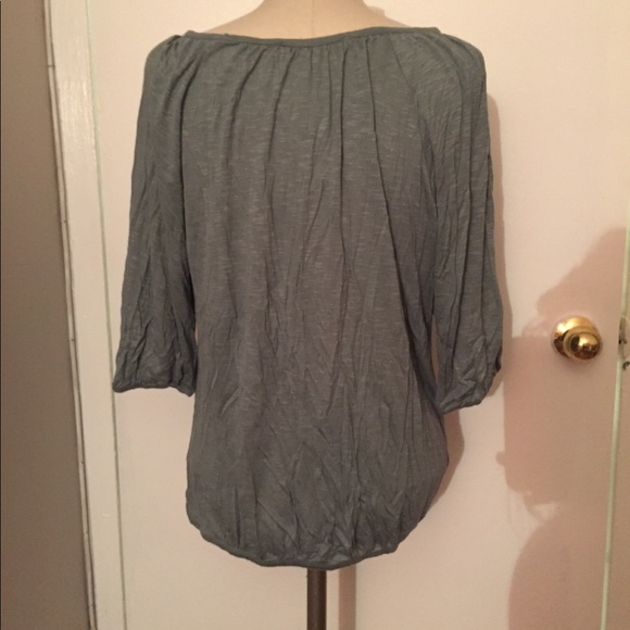 Forever 21 Green Elbow Sleeve Top Large - Picture 2 of 4